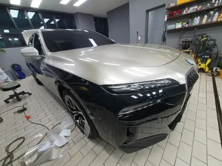 BMW 740i GLOSSY BLACK & Victor Silver DUOTONE WRAP / 잠실, 삼전, 송파