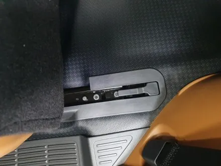 잠실 HYUNDAI THE ALL NEW PALISADE - 디 올 뉴 팰리세이드의 바닥 이물질 청소가 편리한 모노륨 시공! / 잠실, 삼전, 송파