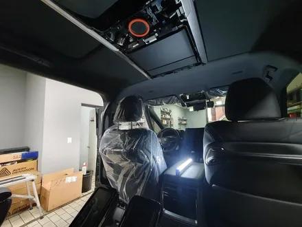 송파 TOYOTA ALPHARD HEV - 알파드에 사생활 보호를 위해서 중간커튼을 시공 하였습니다. / 잠실, 삼전, 송파