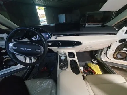 잠실 HYUNDAI GV70 - 현대 GV70에 3D 어라운드뷰를 설치후 수출로 보냈습니다. / 잠실, 삼전, 송파