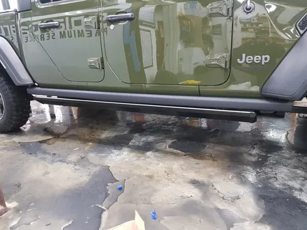 JEEP Gladiator - 킹스텝 전동사이드스텝 / 잠실, 삼전, 송파
