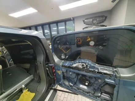 송파 LAND ROVER DEFENDER 90 - 디펜더 90 순정 블랙박스 탈거후 아이나비 QXD1PLUS 설치하였습니다. / 잠실, 삼전, 송파