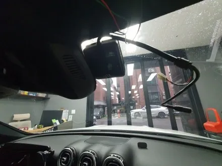 잠실 BENZ CLS - 순정 블랙박스 드라이브뷰 탈거후 스타뷰 프로 공임장착! / 잠실, 삼전, 송파