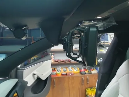 송파 TESLA MODEL Y JUIPER - 테슬라 모델Y 주니퍼 룸미러 블랙박스와 바이퍼스 EP0 고광택 유리막! / 잠실, 삼전, 송파