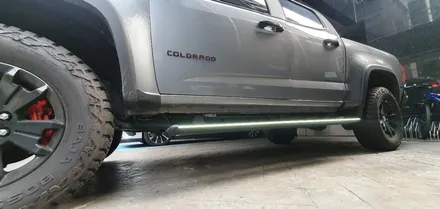 CHEVROLET COLORADO - 콜로라도에 전동사이드스텝은 필수!!! / 잠실, 삼전, 송파
