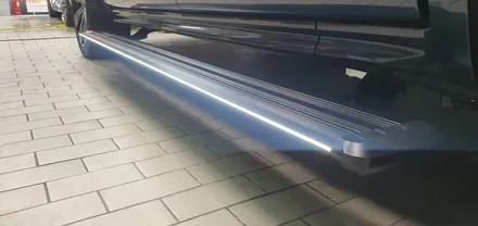 송파 VOLVO XC90 - 볼보 XC90에 국산 프리미엄 전동사이드스텝 킹스텝! 시공 완료! 중국산은 고객님께서 제외시켜 달라고 하셔서 ㅋㅋ / 잠실, 삼전, 송파