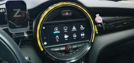 잠실 MINI Cooper 3door - 2019년식 미니쿠퍼 3도어에 꼭 필요한 애플 카플레이 장착 하세용 ~ / 잠실, 삼전, 송파