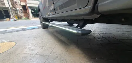 CHEVROLET COLORADO - 콜로라도에 전동사이드스텝은 필수!!! / 잠실, 삼전, 송파