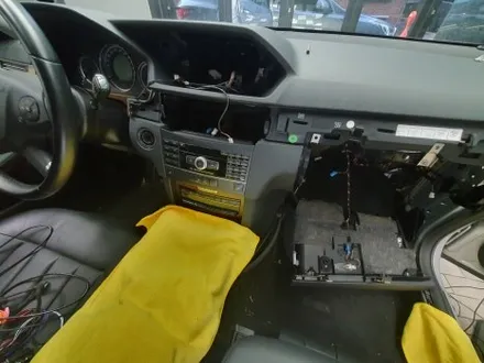 송파 BENZ E Class(w212) - 2011년 e클래스 12인치 와이드 모니터 안드로이드 올인원 장착! / 잠실, 삼전, 송파