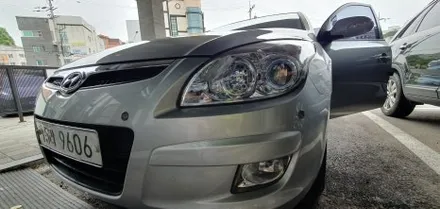 송파 HYUNDAU i30 - 운전 연수용으로 구매하신 i30에 전방센서를 시공해 드렸습니다. / 잠실, 삼전, 송파