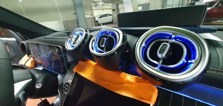 송파 BENZ GLC300 4MATIC Coupe - GLC300 coupe(X254)의 1열과 2열 송풍구 앰비언트는 꼭 시공해 주세요! / 잠실, 삼전, 송파