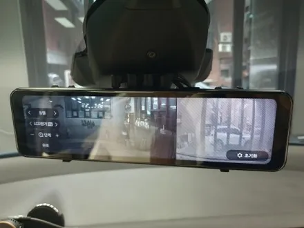 잠실 TESLA MODEL X - 테슬라 모델X에 룸미러모니터 블랙박스 설치! 파인뷰 LX9P0WER! / 잠실, 삼전, 송파