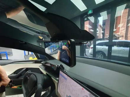 잠실 TESLA MODEL X - 테슬라 모델X에 룸미러모니터 블랙박스 설치! 파인뷰 LX9P0WER! / 잠실, 삼전, 송파
