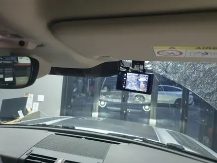 잠실 LAND ROVER DEFENDER - 디펜더 순정 블랙박스 탈거후 가성비 좋은 아이나비 Z9900 설치하세요! / 잠실, 삼전, 송파