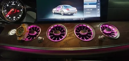 BENZ E Class(W213) - 고객님께서 구매하신 E클래스 송풍구 앰비언트를 시공해 드렸습니다. / 잠실, 삼전, 송파