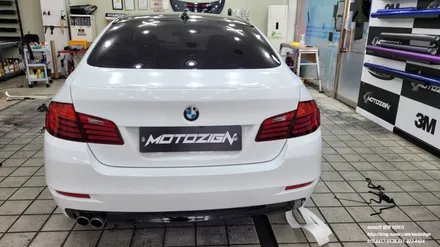 BMW 520D F바디 에이버리 화이트 전체랩핑 시공 - 일산/파주/운정/고양 PPF 랩핑 전문점 모토자인 / 고양 일산서구