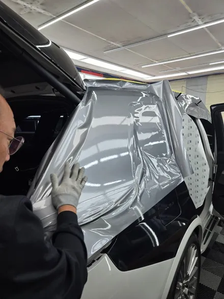 일산 BMW X7 40D 화이트에서 미드나잇블루와 스틸실버의 조합으로 투톤랩핑 / 고양 일산서구