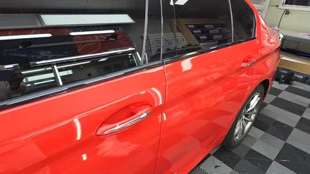 BMW 520D에 프라임레드로 랩핑을 하며... / 고양 일산서구