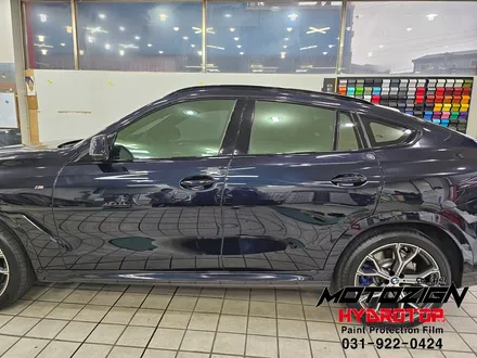 BMW X6 고광택 필름으로 크롬딜리트 일산랩핑 전문점 모토자인 / 고양, 일산, 김포, 파주