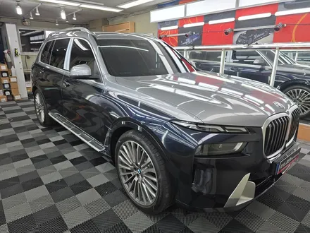 일산 BMW X7 40D 화이트에서 미드나잇블루와 스틸실버의 조합으로 투톤랩핑 / 고양 일산서구