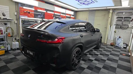 일산 BMW X4M 사틴블랙 랩핑으로 색상 변경하였습니다. / 고양 일산서구
