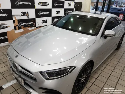 일산 루프스킨/벤츠cls400 에이버리 슈프림 블랙유광 루프스킨 / 고양 일산서구