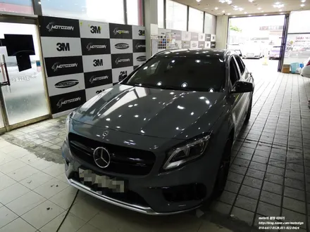 벤츠gla45 amg 3m 블랙메탈릭 제거후 .. 에이버리 락그레이 전체랩핑으로 옷갈아입기-일산랩핑 ppf전문샾 모토자인 / 고양 일산서구