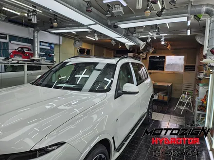 일산 BMW X7 크롬딜리트와 라이트필름으로 블랙베젤느낌을 ...랩핑 전문점 모토자인 / 고양 일산서구