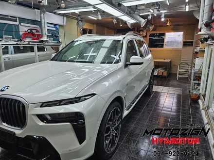 일산 BMW X7 크롬딜리트와 라이트필름으로 블랙베젤느낌을 ...랩핑 전문점 모토자인 / 고양 일산서구