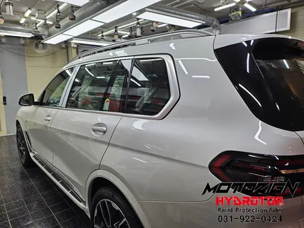 일산 BMW X7 크롬딜리트와 라이트필름으로 블랙베젤느낌을 ...랩핑 전문점 모토자인 / 고양 일산서구