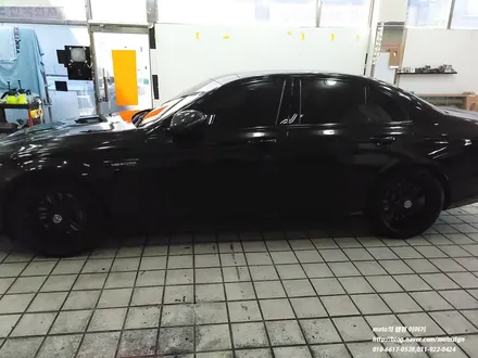 벤츠 E63 AMG 3M2080 블랙유광 전체랩핑과 유리막코팅으로 내구성을 올려드립니다.[일산 파주 운정 고양 김포 PPF 랩핑 전문샾 모토자인] / 고양, 일산, 김포, 파주
