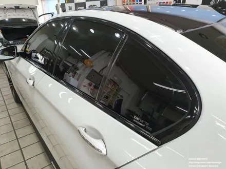 BMW 528i 루프스킨+윈도우몰딩랩핑 - 일산PPF랩핑전문샾 모토자인 / 고양 일산서구