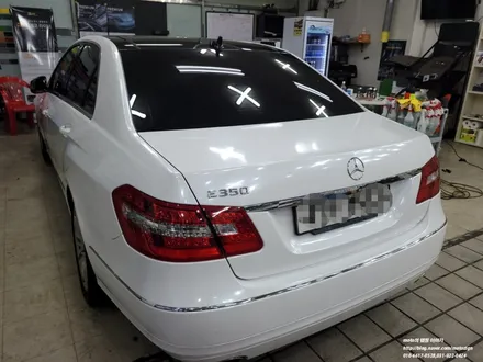 일산 벤츠 2011년 e350 다이아몬든 화이트 전체랩핑 + 블락포디 DITTO 측면 썬팅 / 고양 일산서구