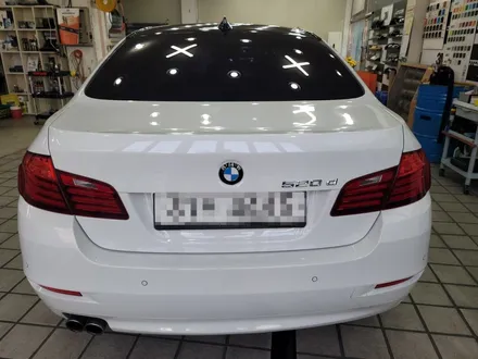 일산 BMW 520D 에이버리 옵시디언 블랙 루프스킨 / 고양 일산서구