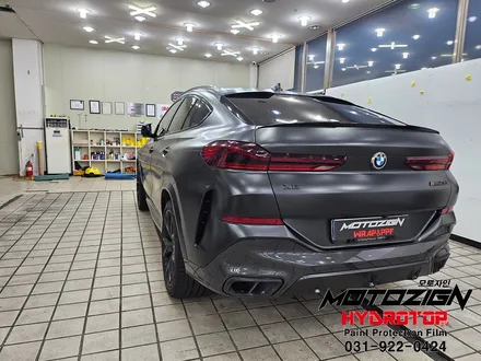 BMW X6 사틴 블랙 락그레이 색상으로 전체랩핑 일산 파주 김포 랩핑 PPF 전문 모토자인 / 고양 일산서구