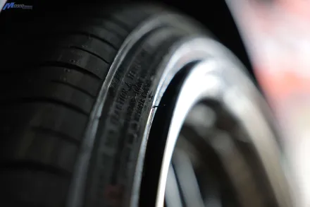 [BMW 320d 투어링] 19인치 트라이앵글 타이어 TH201 4계절 스포츠 타이어 235 / 35 / R19 부산 수입차 휠 타이어 무브모터스 / 부산 기장군