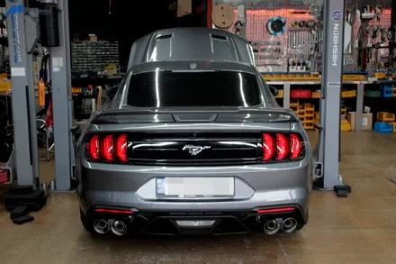 [포드 머스탱 2.3T 에코 부스트] 쉘비 GT500 스타일 바디킷 + 캘리퍼 도색 + 커스텀 가변 배기 / 포드 / 머스탱 / 부산 기장군