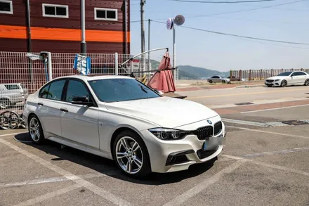 [BMW F30 330i] 부산 M퍼포먼스 풀카본 프론트립 디퓨져 장착 + 아우라에스 ARP 가변 듀얼배기 + BMW M4 컴페티션 19인치 휠 + PSM 카본 리어 스포일러 장착 / 부산 기장군