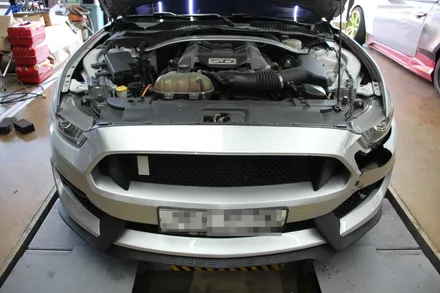 [포드 머스탱 GT 5.0] 프론트 범퍼 사고 수리 / 쉘비 GT 350R 버전 개조 프론트 범퍼 도색 장착 / 부산 기장군