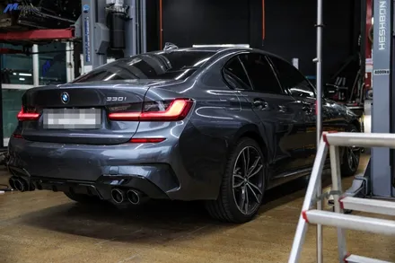 [BMW G20 3시리즈 330i] 아우라에스 ARP 가변 듀얼 배기 / JSR 듀얼 카본 머플러팁 / BMW 퍼포먼스 디퓨져 장착 무브모터스 / 부산 기장군