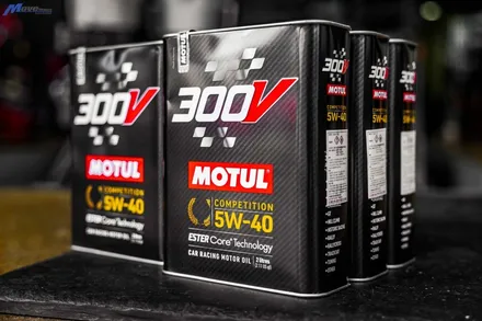 [람보르기니 우라칸 LP610 -4] 모튤 300V 5W40 엔진오일 교환 부산 슈퍼카 엔진오일 교환 부산 기장 무브모터스 / 부산 기장군