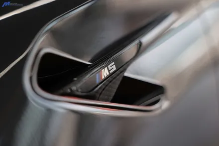 [BMW F90 M5 컴페티션] 3D 타입 카본 리어 디퓨져 + 컴페티션 타입 카본 스포일러 + 스플리터 + JSR퍼포먼스 카본 배기팁 + 카본 휀다 가니쉬 장착 무브모터스 / 부산 기장군