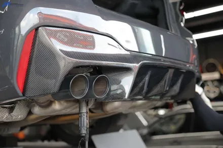 [BMW F90 M5 컴페티션] 3D 타입 카본 리어 디퓨져 + 컴페티션 타입 카본 스포일러 + 스플리터 + JSR퍼포먼스 카본 배기팁 + 카본 휀다 가니쉬 장착 무브모터스 / 부산 기장군