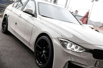 [BMW F30 320i] M4 CS 스타일 19인치 PCD 120 5홀 휠 타이어 교환 / 부산 정관 BMW 19인치 M763 휠 / 휠 인치업 무브모터스 / 부산 기장군