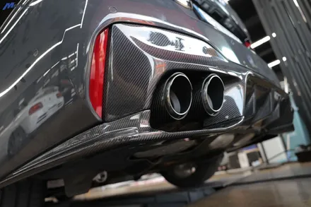 [BMW F90 M5 컴페티션] 3D 타입 카본 리어 디퓨져 + 컴페티션 타입 카본 스포일러 + 스플리터 + JSR퍼포먼스 카본 배기팁 + 카본 휀다 가니쉬 장착 무브모터스 / 부산 기장군