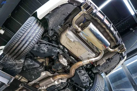 [BMW F30 330i] 부산 M퍼포먼스 풀카본 프론트립 디퓨져 장착 + 아우라에스 ARP 가변 듀얼배기 + BMW M4 컴페티션 19인치 휠 + PSM 카본 리어 스포일러 장착 / 부산 기장군