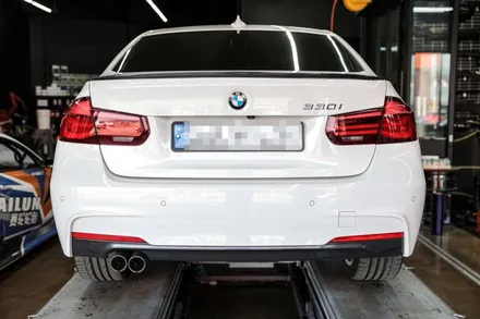 [BMW F30 330i] 부산 M퍼포먼스 풀카본 프론트립 디퓨져 장착 + 아우라에스 ARP 가변 듀얼배기 + BMW M4 컴페티션 19인치 휠 + PSM 카본 리어 스포일러 장착 / 부산 기장군