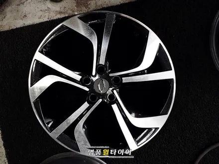 자동차휠긁힘 복원수리 SM7 18인치 순정휠 휠복원 후기 / 전주시 덕진구