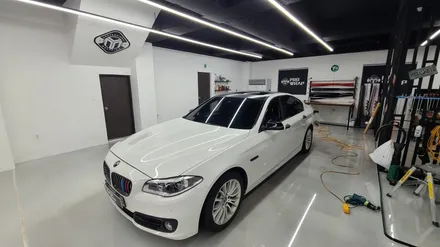BMW(F10) 루프스킨 재시공 3M유광블랙시공기[의정부랩핑,엠프로랩핑] / 의정부시 민락동