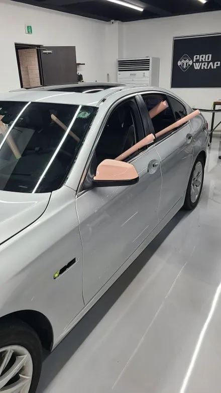 의정부랩핑 엠프로랩핑 BMW528I 핑크전체랩핑[MEXX 고광택 Seashell Pink] / 의정부시 민락동